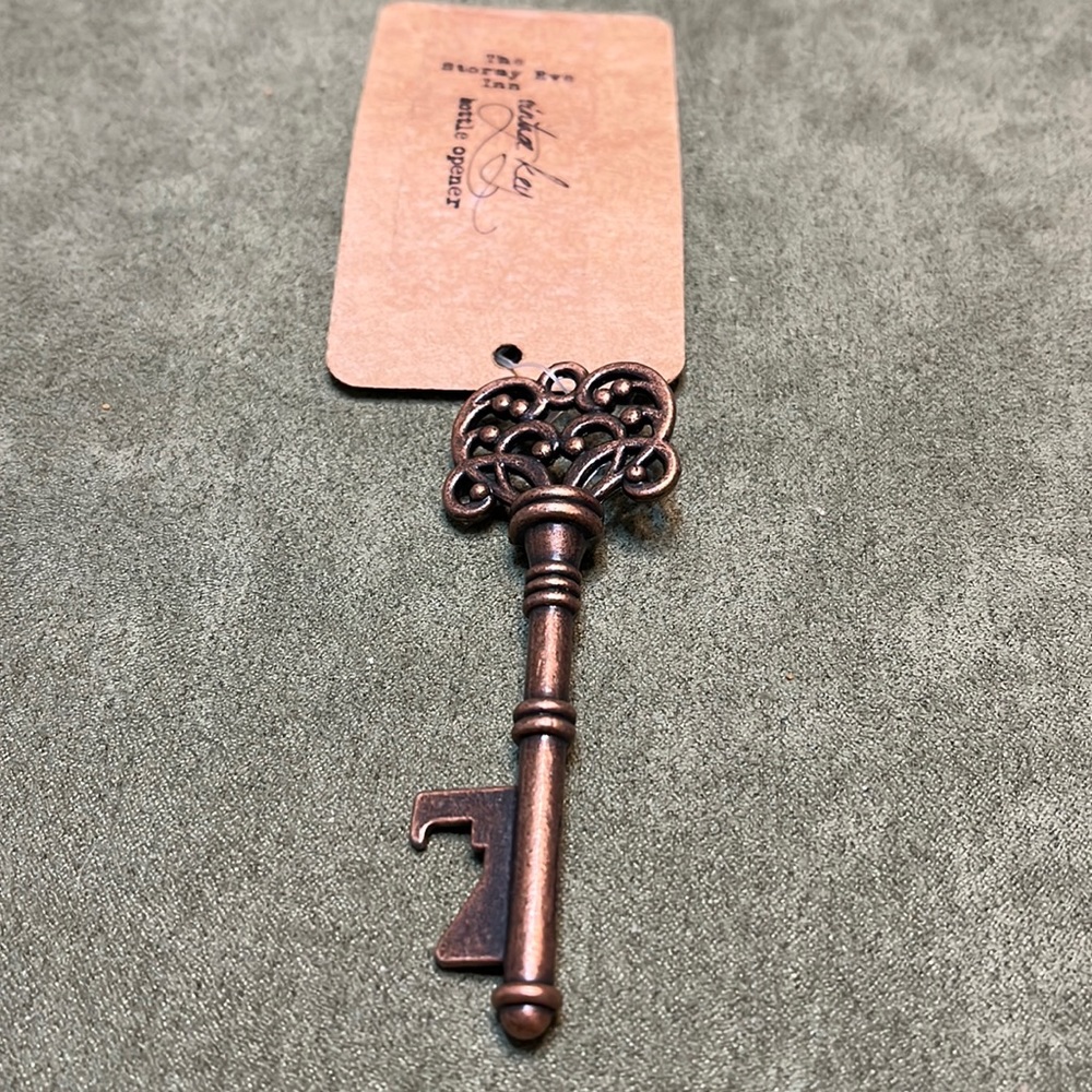Vintage Inspired Key Bottle Opener - Picture 1 of 2